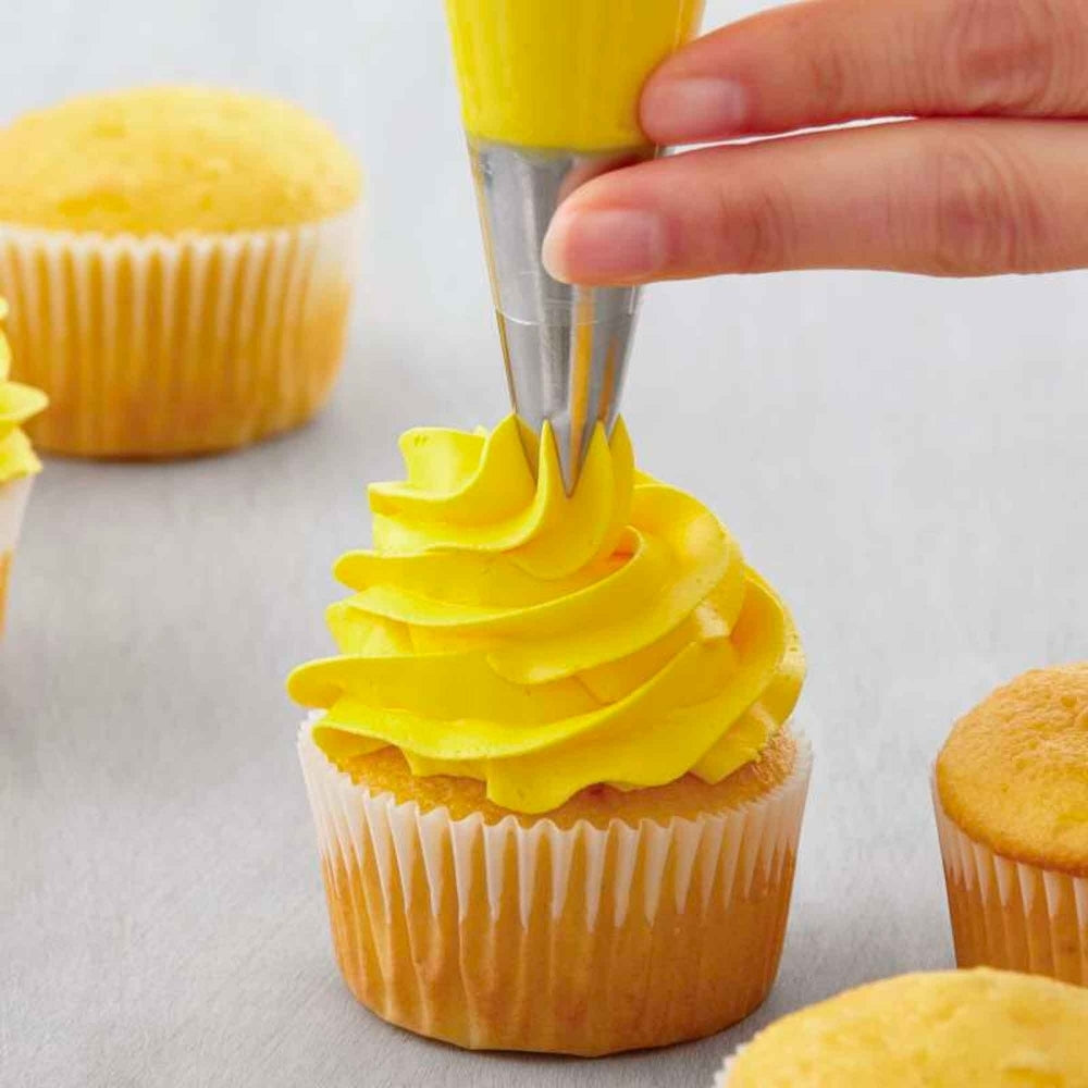 WILTON - Decorate Cakes & Desserts Kit