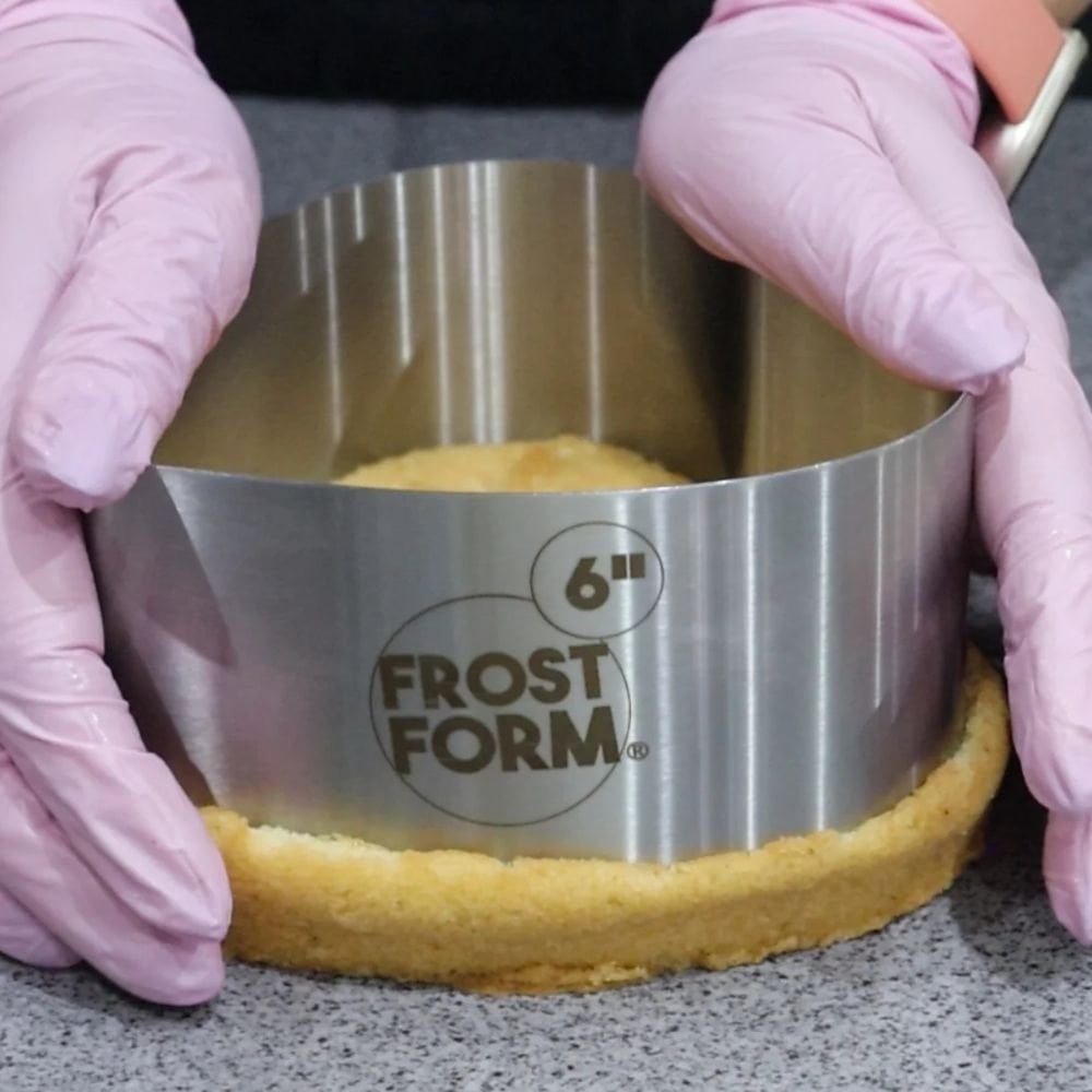 Frost Form Heart Frosting Kit