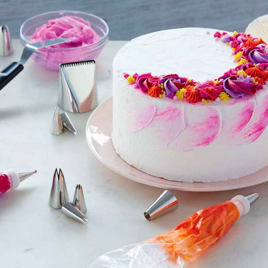 WILTON - Decorate Cakes & Desserts Kit
